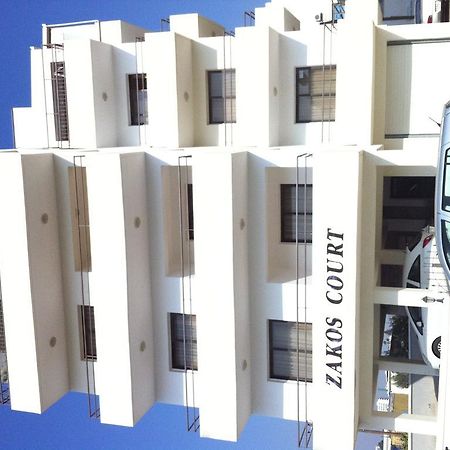 Zakos Court Apartments Ларнака Экстерьер фото